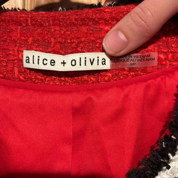 ‼️ALICE+OLIVIA Holiday Tweed Suit - Picture 3 of 14
